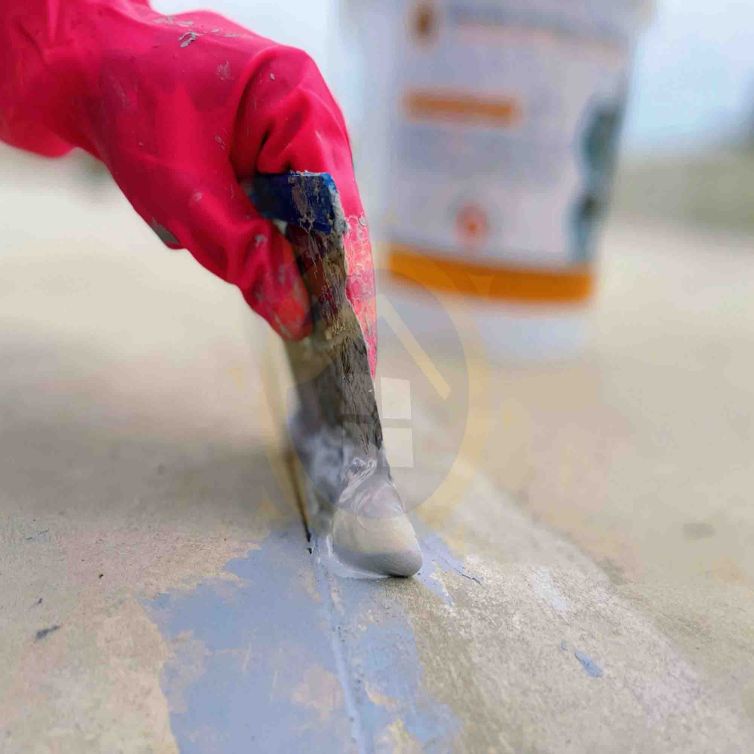 roof cracks repair with pu sealant